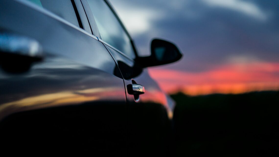 The Best Way to Handle a Stuck Car Door: Troubleshooting and Fixing Common Issues