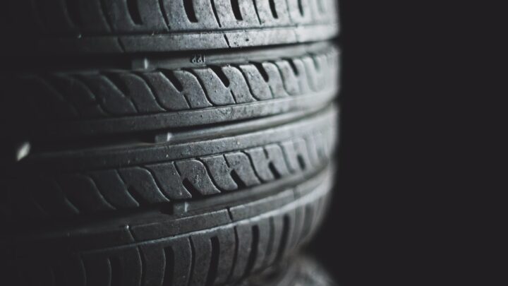 How to Choose the Right Car Tires for Different Seasons